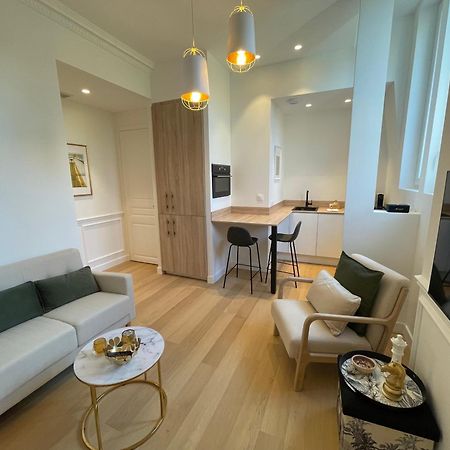 Appartements De Charme Du General Leclerc - Place D'Erlon - Hypercentre - Gare - Reims Dış mekan fotoğraf