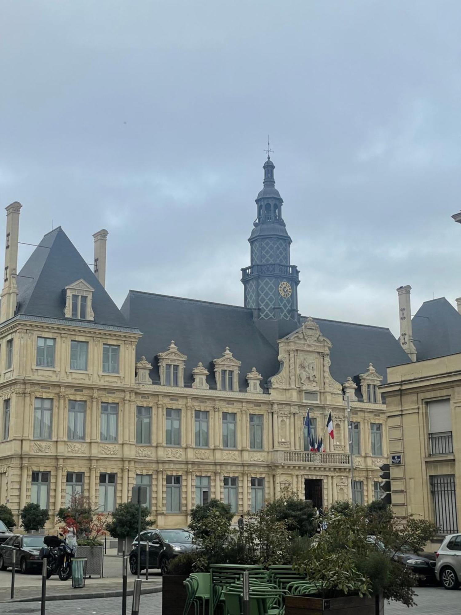 Appartements De Charme Du General Leclerc - Place D'Erlon - Hypercentre - Gare - Reims Dış mekan fotoğraf